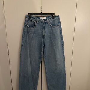 Abercrombie Mid-Rise Curve love wide leg Blue Jeans